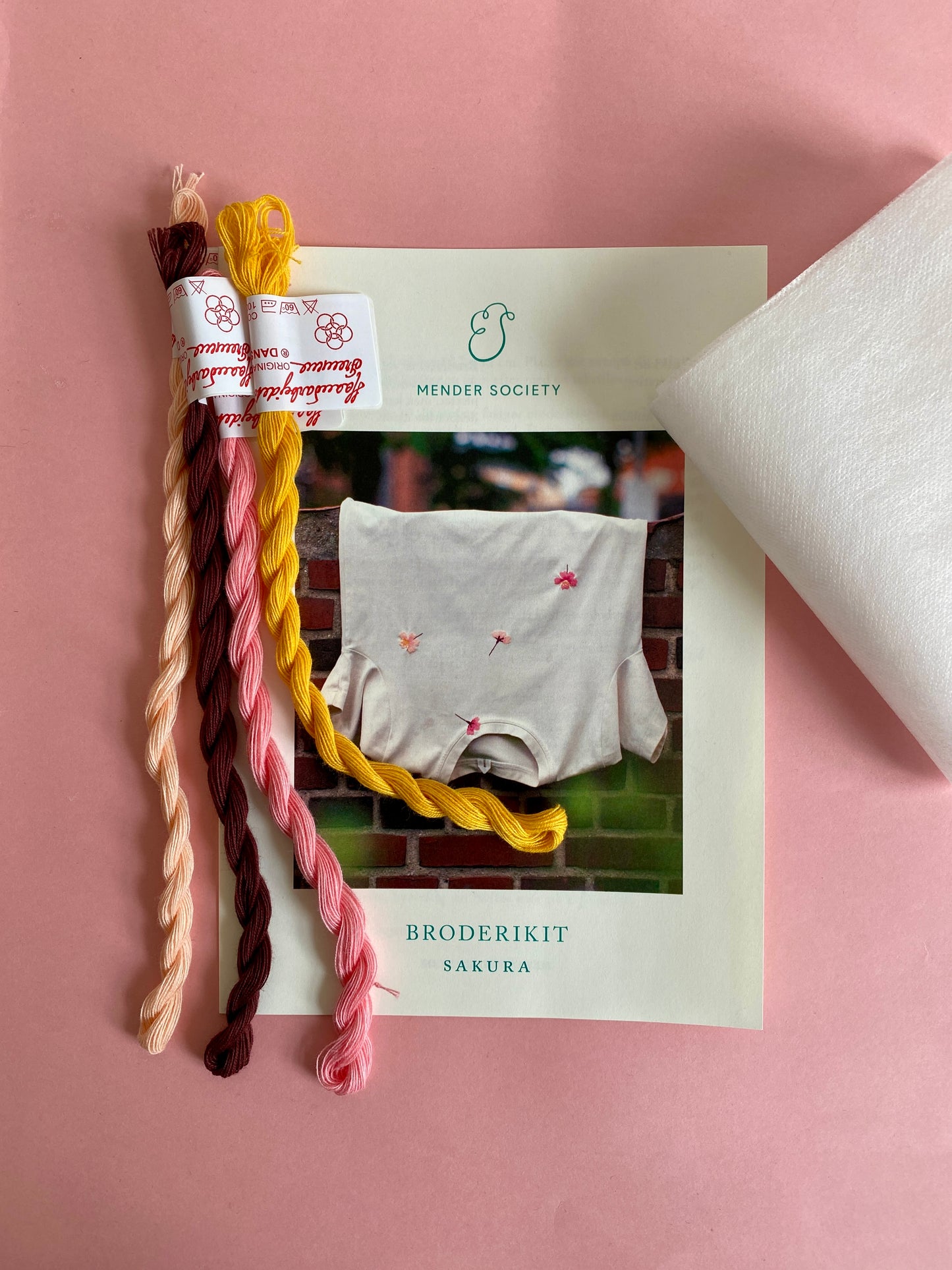 Broderikit: Sakura - Rosa