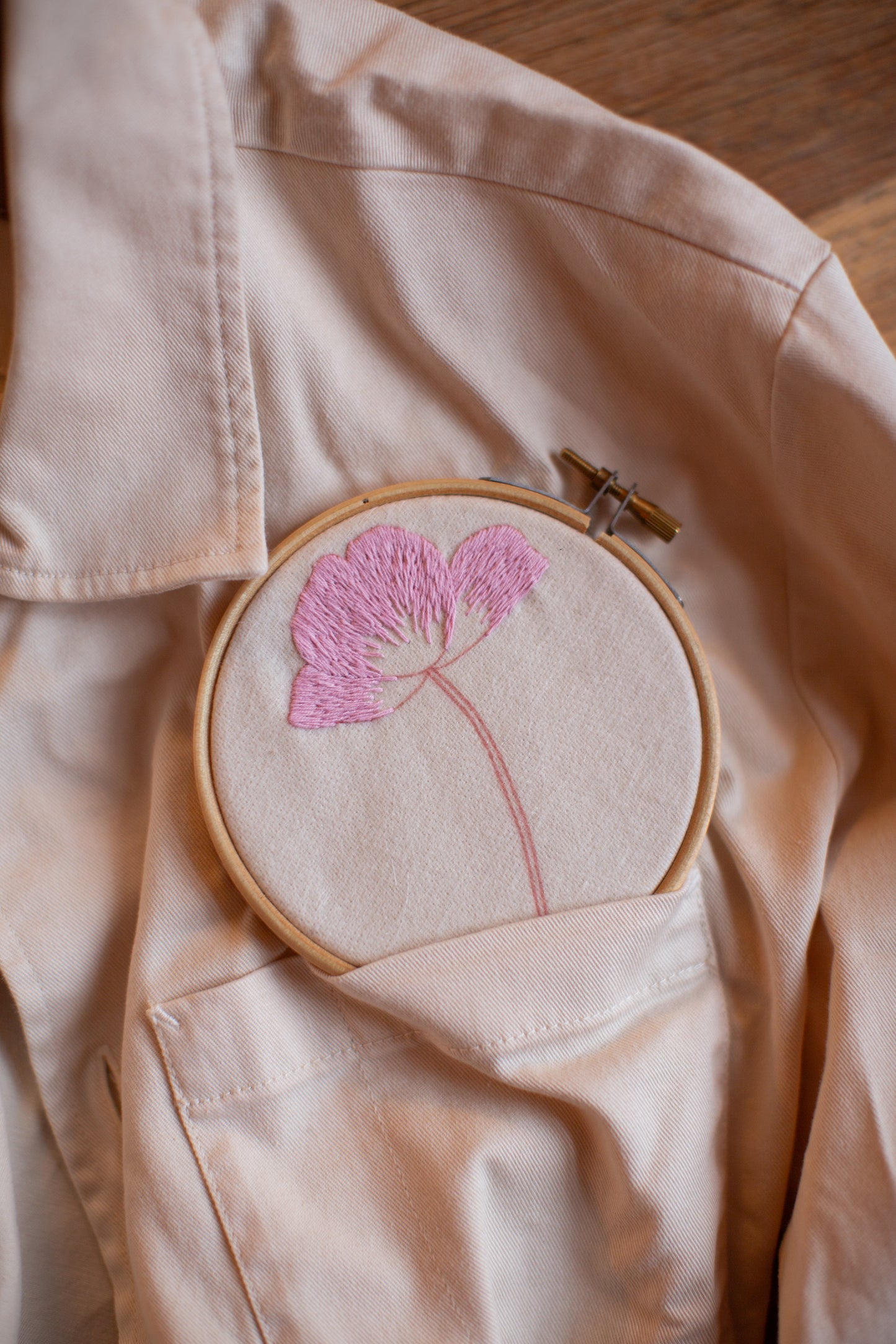 Broderikit: Valmue - Hindbær